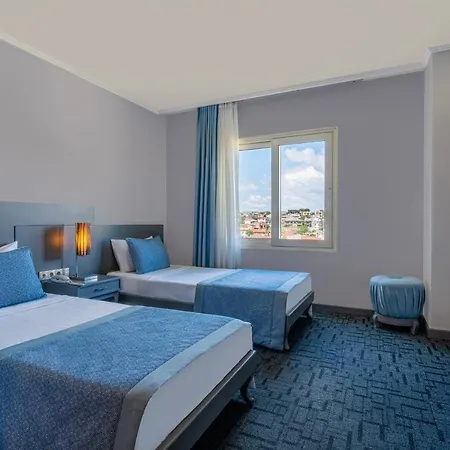 Sisushotel 4* Кешме